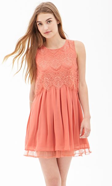 Forever 21 Eyelash Lace Pleated Dress in Red (Coral)