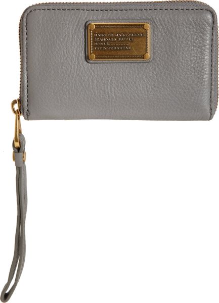 grey marc jacobs wallet