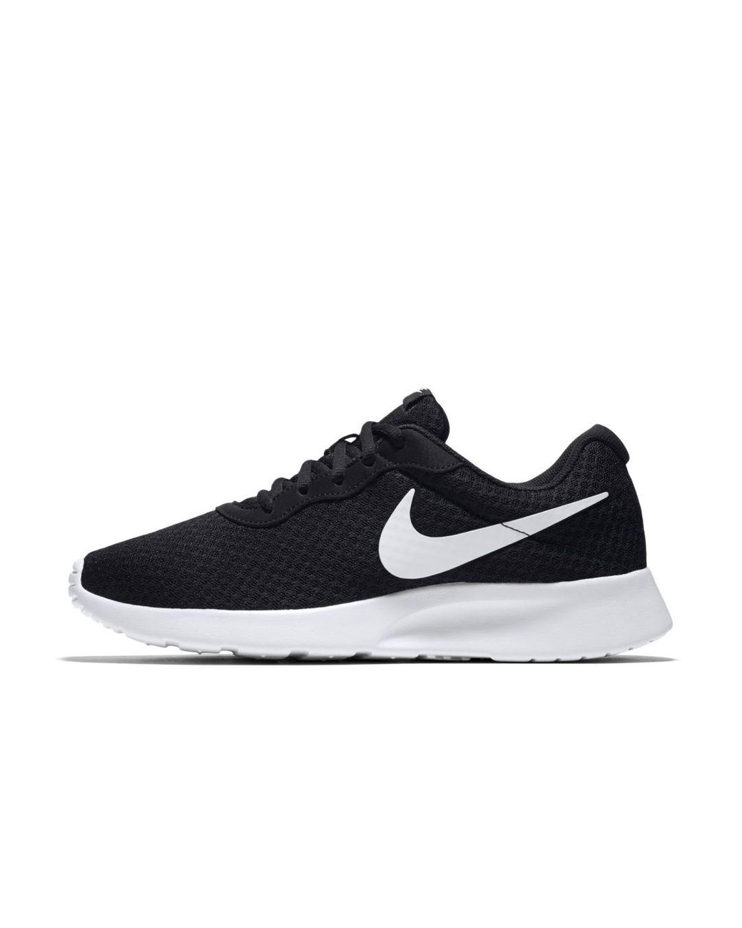 nike tanjun sneakers black