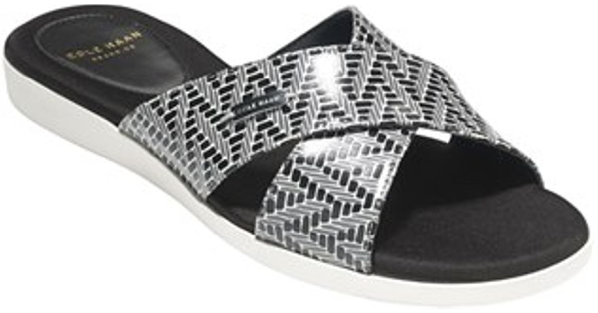 fitflop fleur sailboats