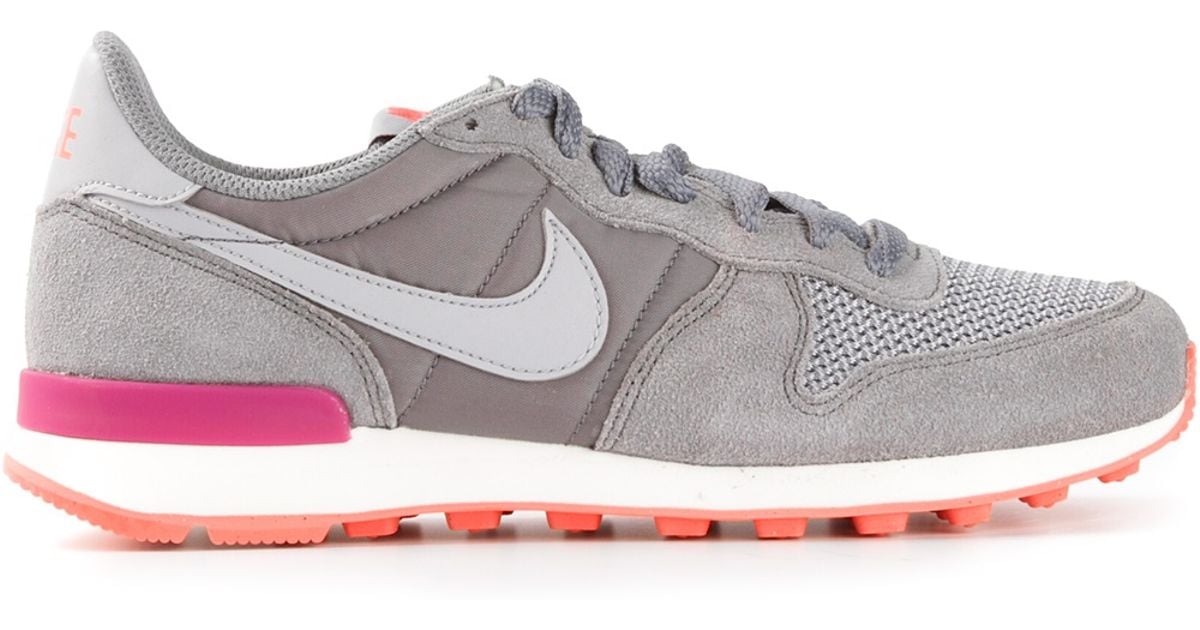 womens grey nike trainers uk