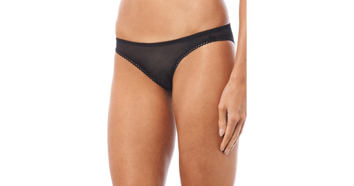 Back seamed crotchless pantyhose Amateur young threesome
