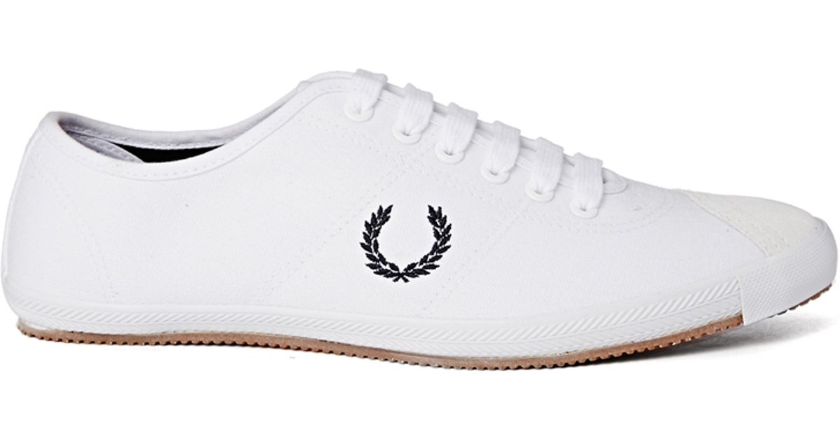 Fred Perry Laurel Wreath Table Tennis Plimsolls in White for Men Lyst