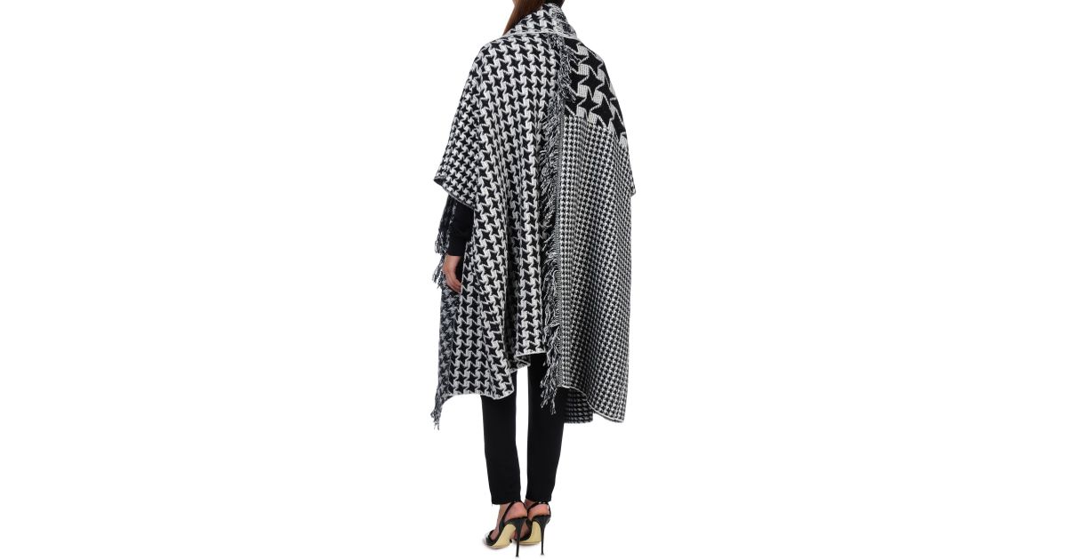 Lyst Stella mccartney Dogtooth Blanket Cape in Black