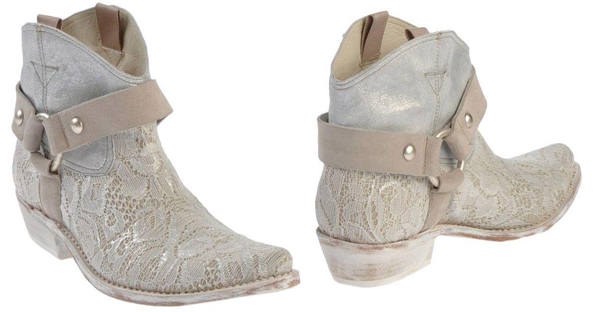 Materia prima by goffredo fantini Ankle Boots in Beige