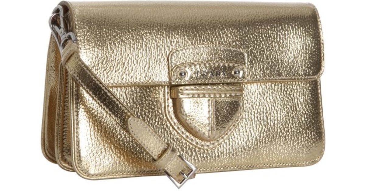 Prada Gold Metallic Pigskin Convertible Crossbody Bag in Gold | Lyst  