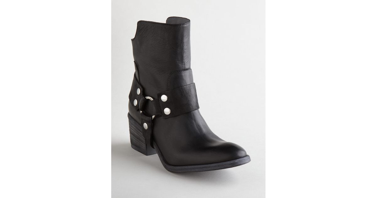 dasha chelsea boot