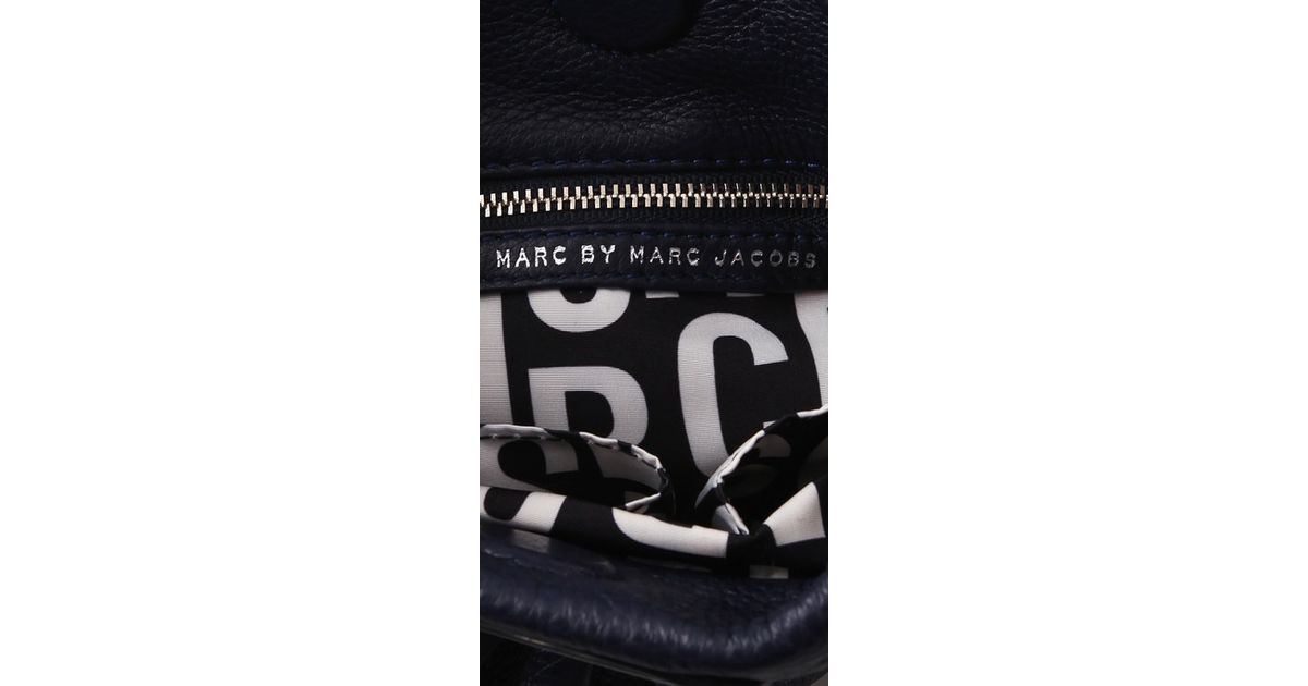 marc jacobs classic q mini hillier hobo bag