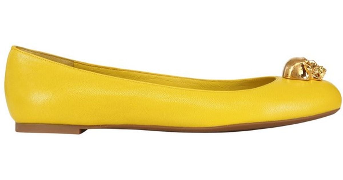 Lyst Alexander Mcqueen 10mm Calfskin Skull Ballerina Flats in Yellow Lyst Flats Alexander Mcqueen 10mm Calfskin Skull Ballerina Flats Lyst in Yellow 5d47b7