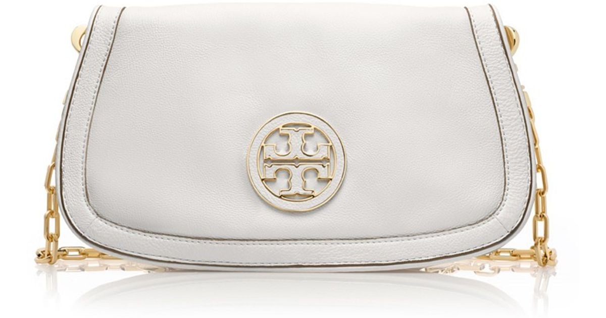 tory burch amanda logo clutch