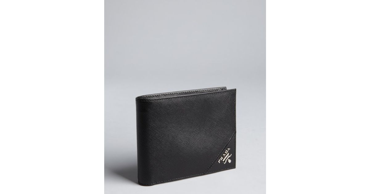 Prada Black Saffiano Leather Bifold Wallet in Black for Men | Lyst