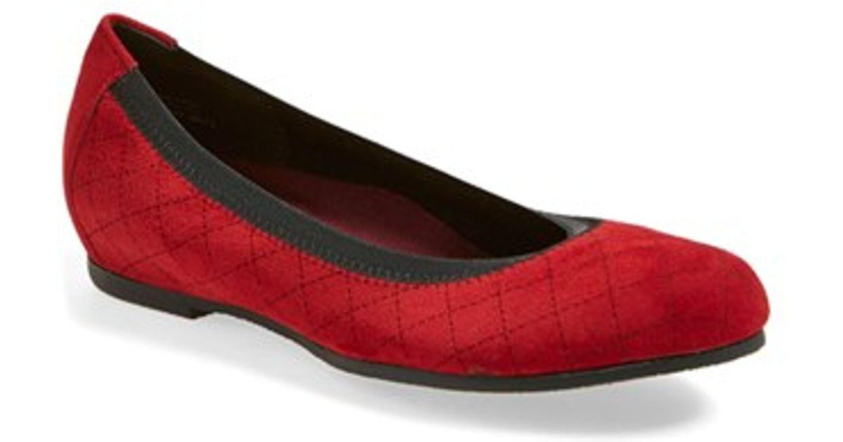 munro ballet flats