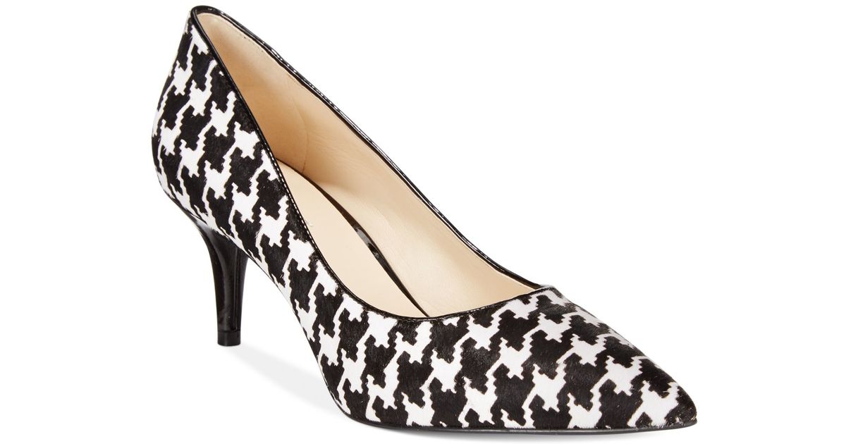 hounds tooth pumps