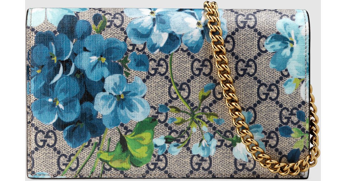 Gucci Gg Blooms Supreme Chain Wallet in Floral (blue blooms) | Lyst