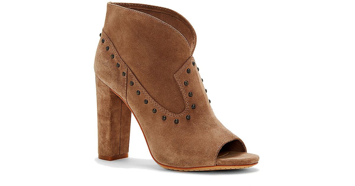 vince camuto genedy western bootie