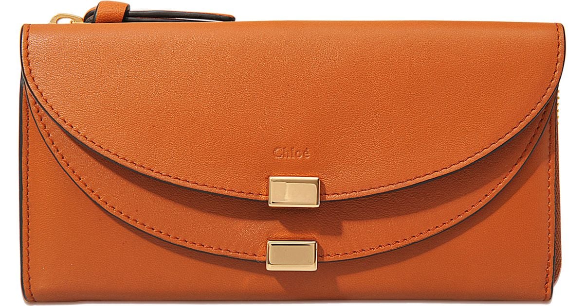 Chlo Georgia Long Flap Wallet in Orange | Lyst