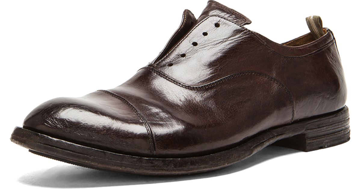 brown laceless boots