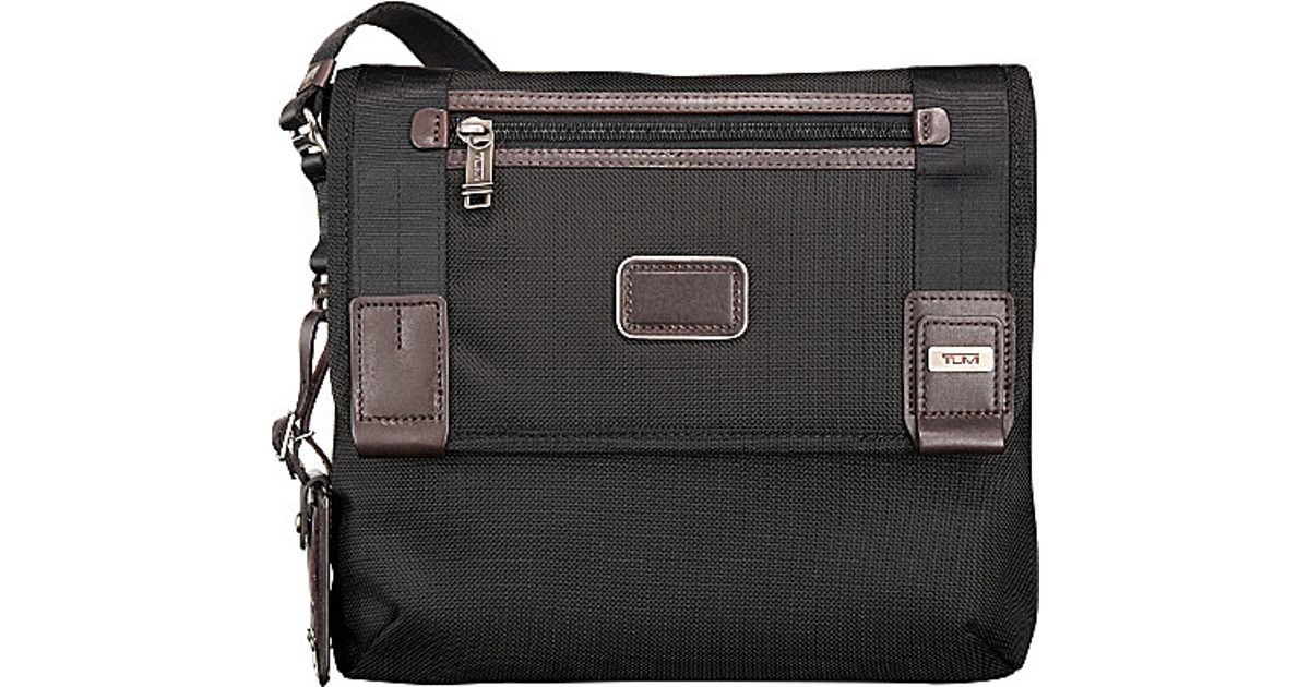 tumi man purse