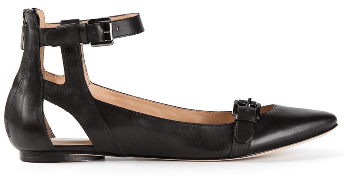 pumps for flat feet