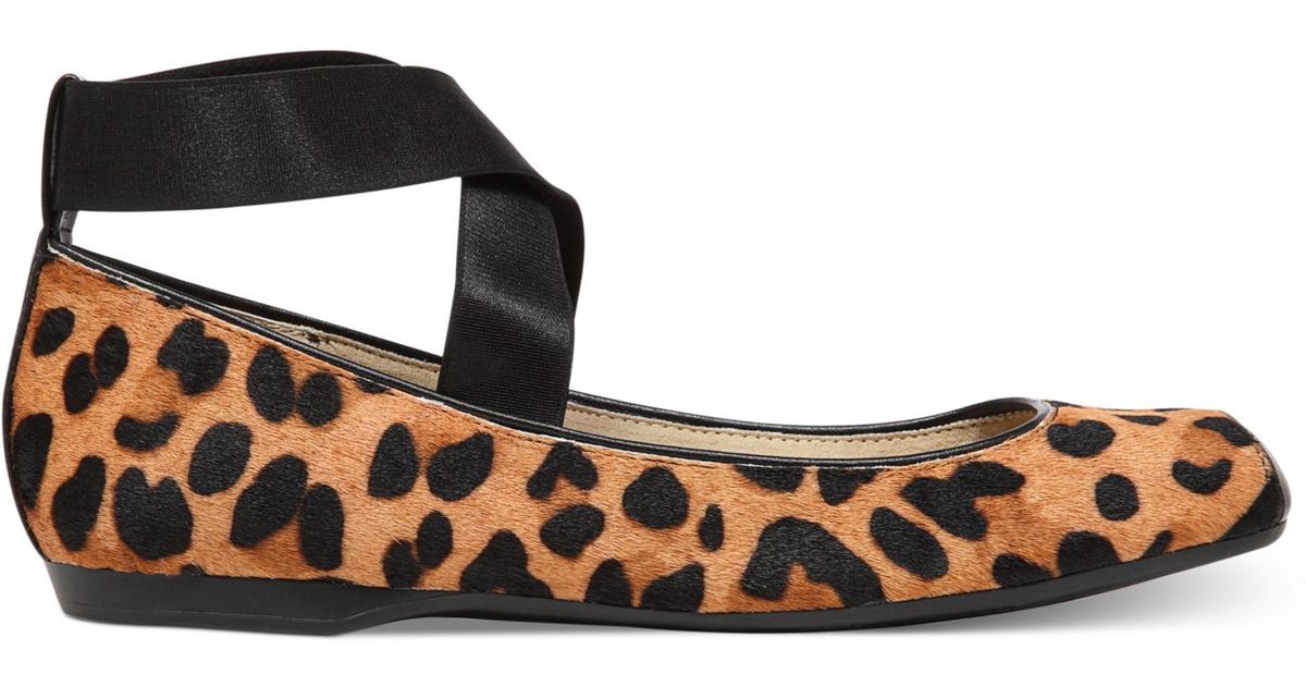 jessica simpson mandalaye elastic ballet flats