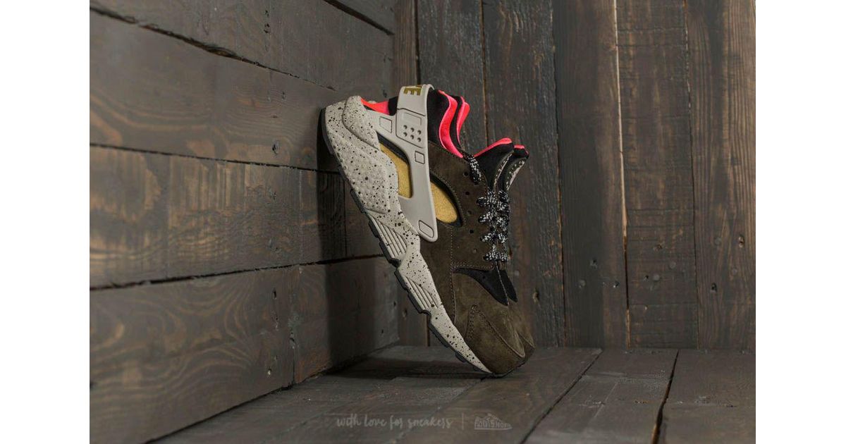 Nike Multicolor Air Huarache Run Premium Black Desert Moss solar Red for men NIKE AIR HUARACHE RUN PRM BLACKDESERT CAMO DESERT CAMO