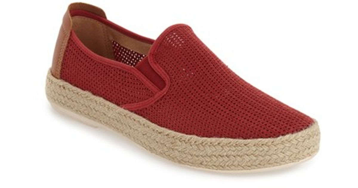 lovilia men Find the affordable mens clothing shops in lovilia, ia on our database find out about mens styles and khakis. lovilia men Find the affordable mens clothing shops in lovilia, ia on our database find out about mens styles and khakis.