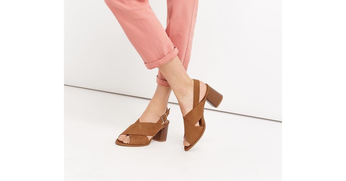 britnay block heel boot call it spring