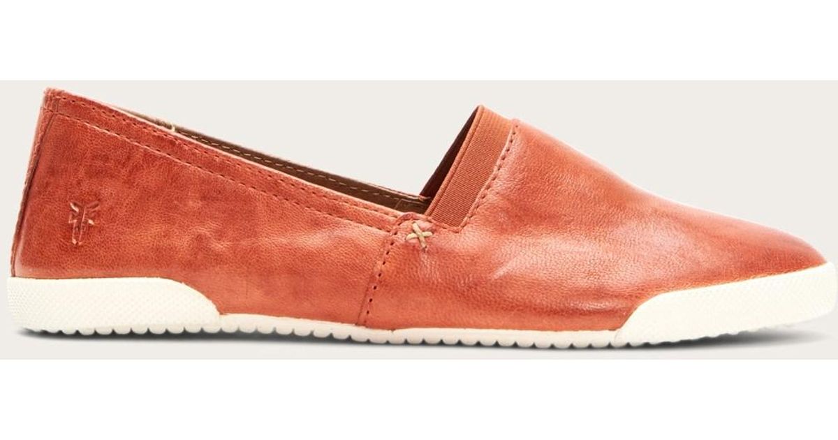 frye melanie slip on shoe