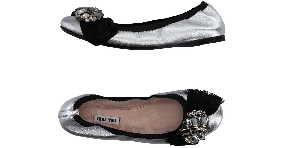 Miu Miu Embellished Metallic-Leather Ballet Flats in Metallic - Lyst