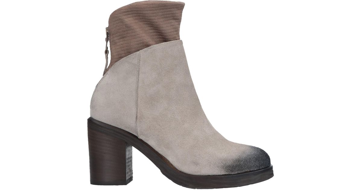 light brown ankle boots with heel