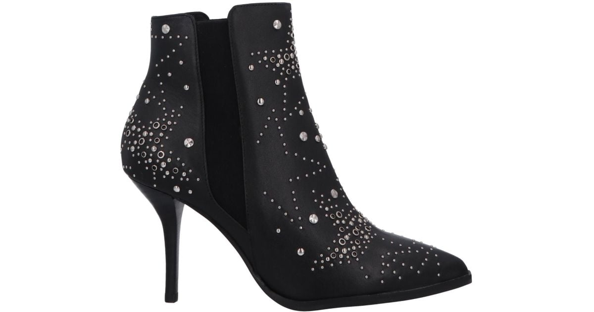 Lola Cruz Leather Ankle Boots in Black - Lyst