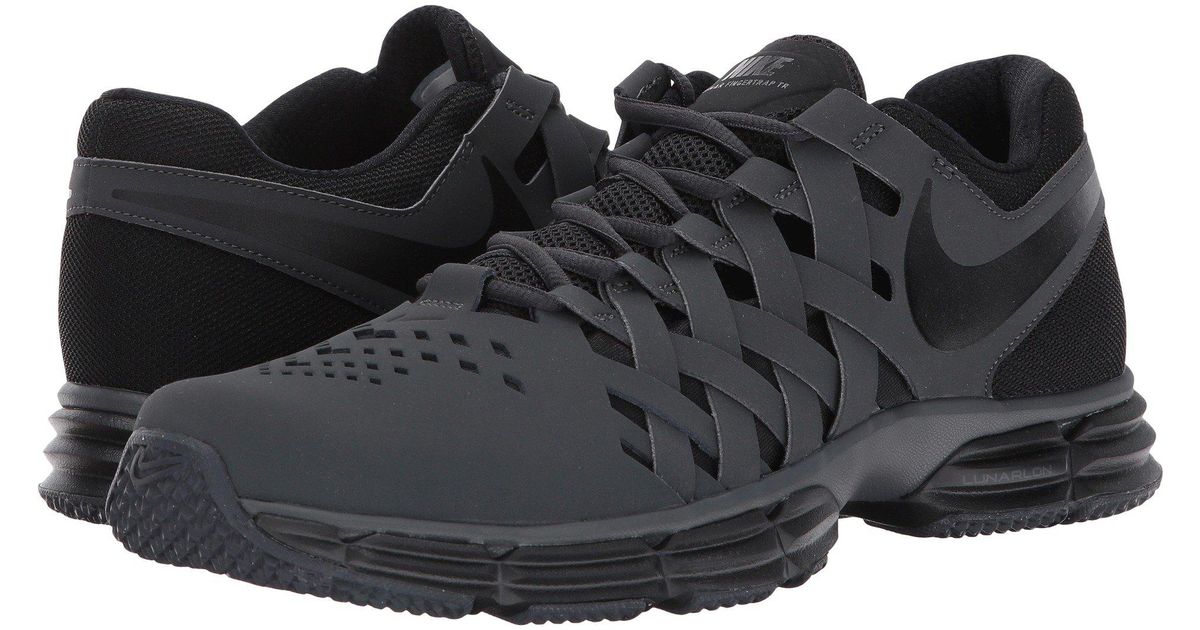nike men's lunar fingertrap tr stores