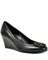 Tory Burch | Sally - Black Tonal Leather Emblem Wedge | Lyst