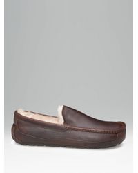 UGG | Brown Mens Ascot Leather Slippers for Men | Lyst