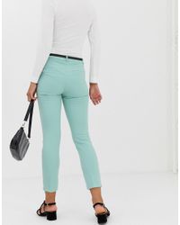 Pantalon ajusté - Menthe Stradivarius en coloris Green