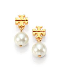 Tory Burch | Metallic Logo Faux Pearl Drop Earrings | Lyst