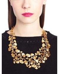 Oscar de la Renta | Metallic Russian Gold Cascading Gingko Leaf Necklace | Lyst