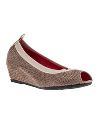 Pas De Rouge - Natural G811 Wedge Pump Beige Suede - Lyst