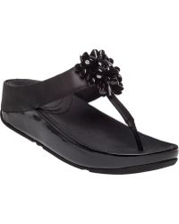 refinement women fitflop