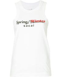 Sacai Camiseta con tirantes y estampado del logo - Blanco