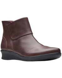 clarks hope track ankle boot