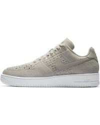 lyst nike air force 1 flyknit basso in bianco per gli uomini. lyst nike air force 1 flyknit basso in bianco per gli uomini.