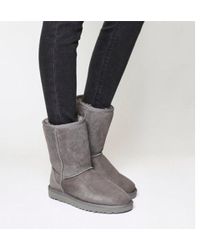 grey classic uggs