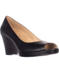 vachya pointy toe wedge pumps