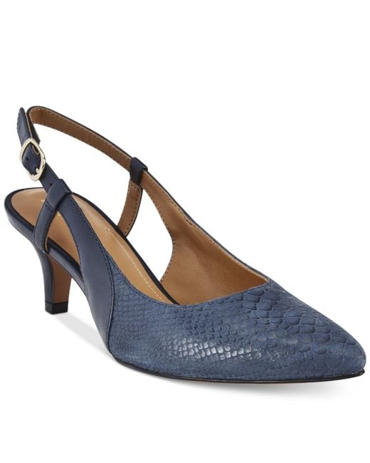 Clarks Artisan Women's Sage Ursa Slingback Pumps in Blue (Navy) | Lyst