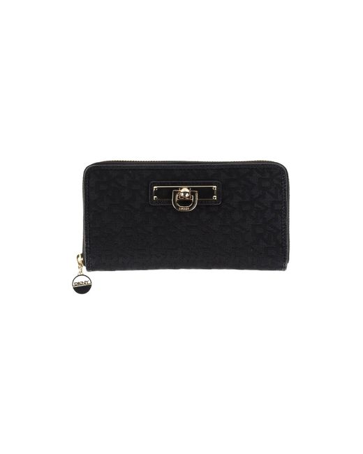 marc jacobs black quilted wallet