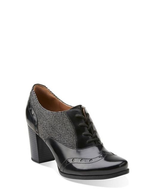 clarks gray pumps