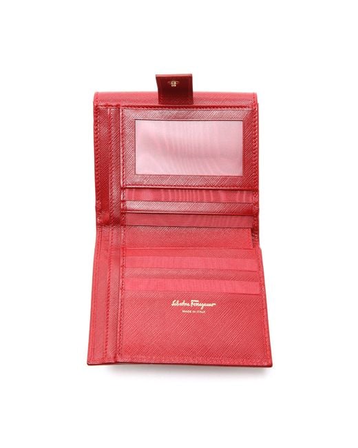 Ferragamo Gancini Icona Vitello Small Wallet in Red | Lyst