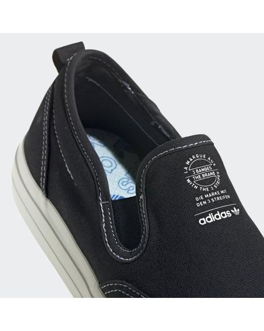 nizza slip on black