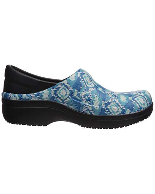 Crocs™ Neria Pro Ii Graphic Clog | Slip Resistant Work And Nursing Shoe ...